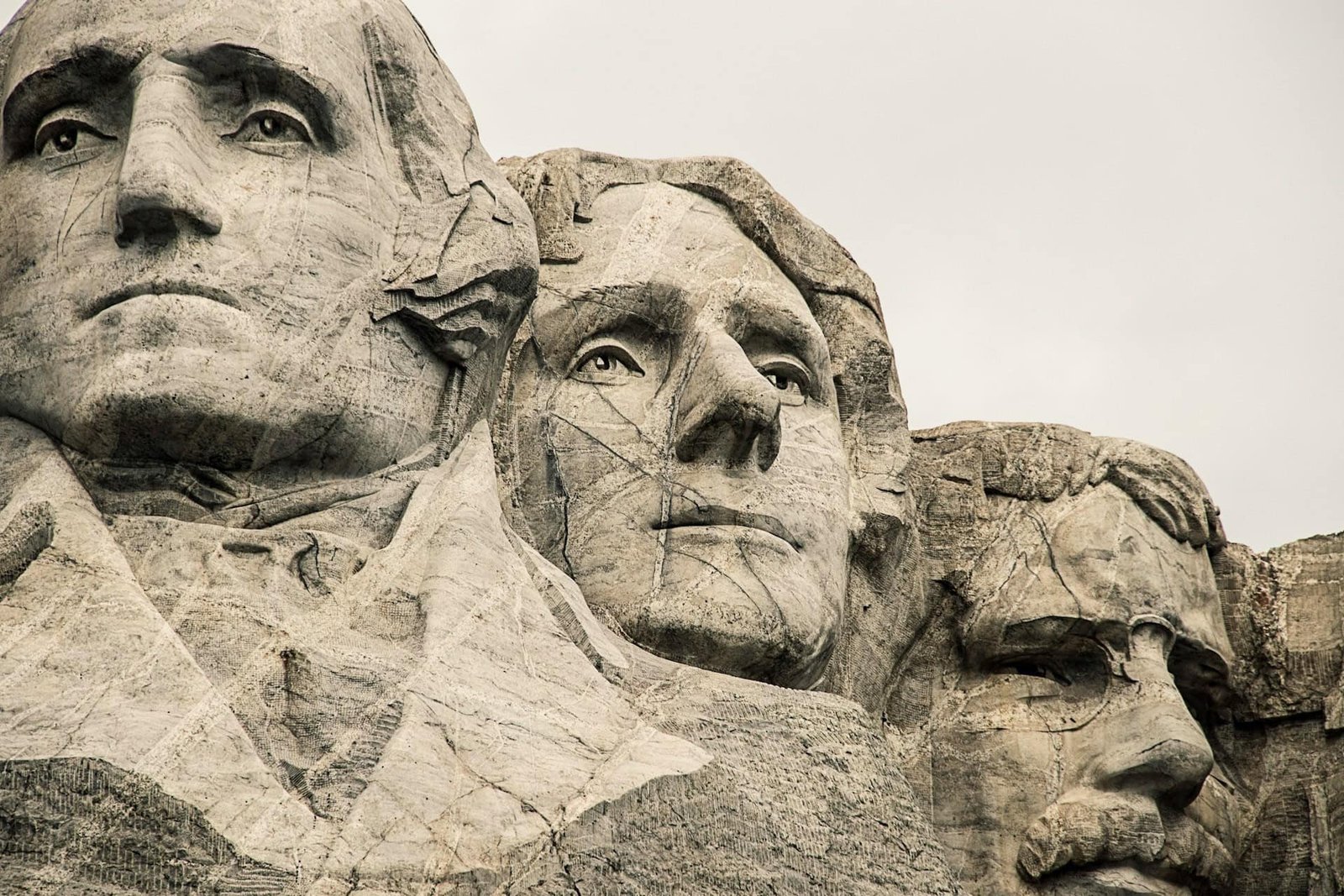 Mount Rushmore: A Monument to American Legacy john bakator iqozinmmxey unsplash (1)
